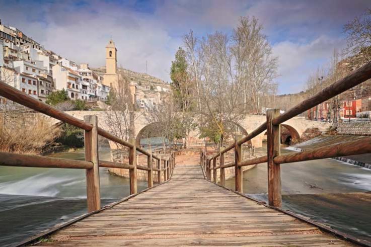 Entorno-casa-del-juez-puente alcala del jucar